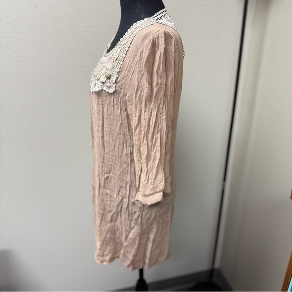 Mad About Style Elegant Lace Trim Blouse in Cream. Size Small/Medium - Picture 2 of 6